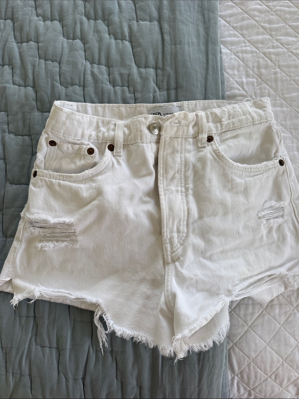 Zara White Distressed High-Rise Denim Shorts